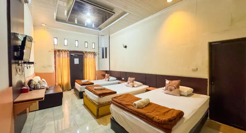 Triple Room